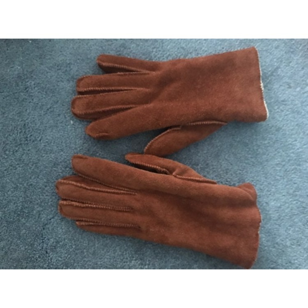 Gloves
